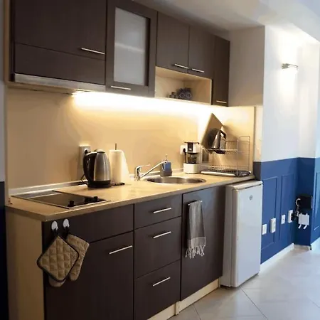 Apartment Cosy With Pool Near Beach