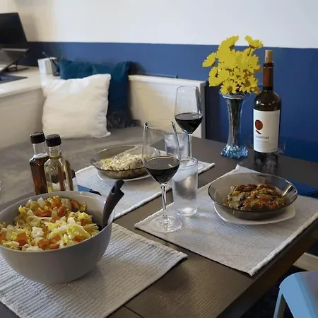 דירה Cosy With Pool Near Beach *